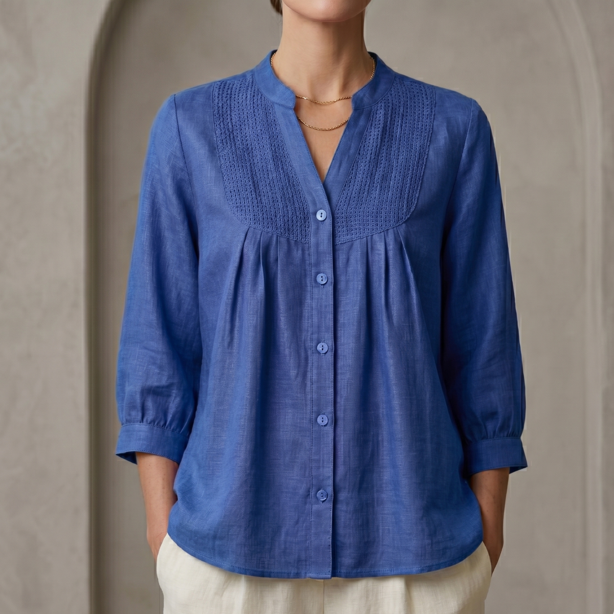 Camisa Feminina Julie™ com Manga 3/4 e Detalhe Renda -  Conforto, Elegância e Versatilidade para Todas as Ocasiões!